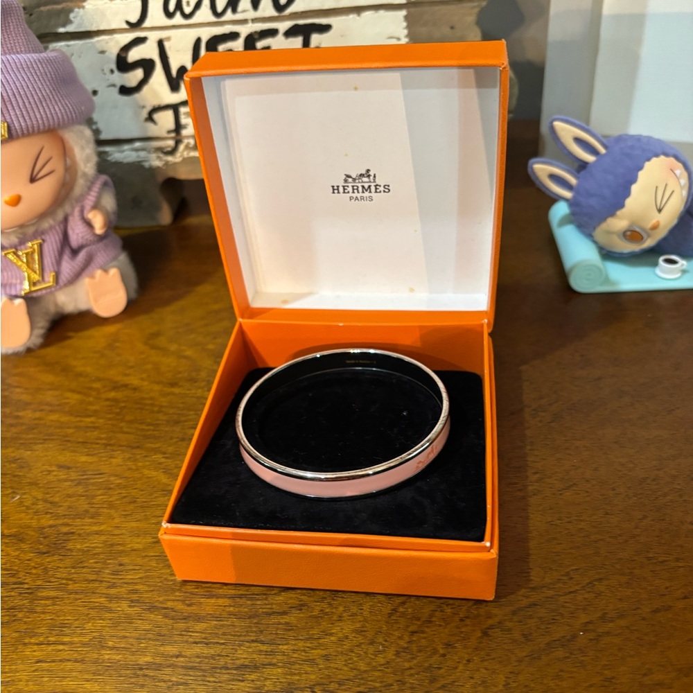 HERMES Caleche peachy pink color enamel bangle Bracelet with silver trim